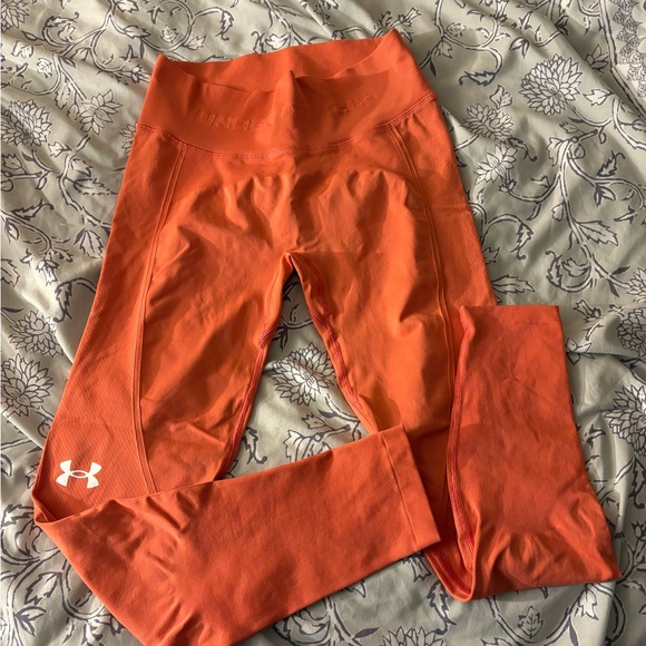 Under Armour Bright Orange Activewear - Picture 1 of 2